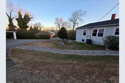 1615 Brushy Mountain Road, Wilkesboro, NC 28697 - Photo 27