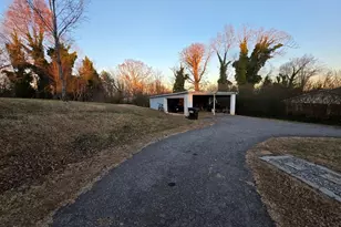 1615 Brushy Mountain Rd, Wilkesboro, NC 28697 - Photo 31