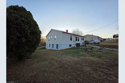 1615 Brushy Mountain Road, Wilkesboro, NC 28697 - Photo 7