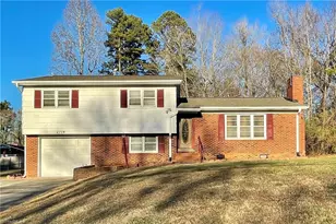 2704 Stokes Ferry Rd, Salisbury, NC 28146 - Photo 1