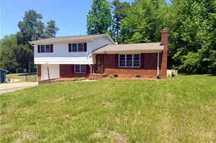 2704 Stokes Ferry Rd, Salisbury, NC 28146 - Photo 3