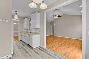 7707 Foxhaven Ct, Greensboro, NC 27455 - Photo 17