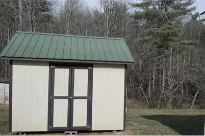 333 Sandy Flats Road, North Wilkesboro, NC 28659 - Photo 15