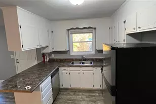 2406 Markwood Ln, Winston-Salem, NC 27107 - Photo 5