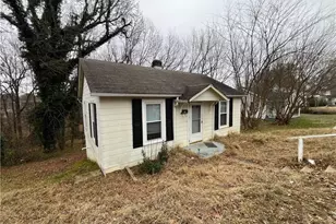 1001 Lane St, Reidsville, NC 27320 - Photo 1