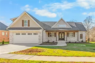 130 S Madera Dr, Mocksville, NC 27028 - Photo 1