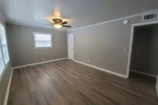 106 Wall St, Madison, NC 27027 - Photo 3