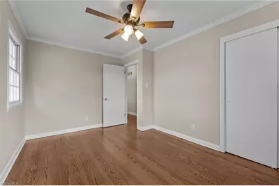2214 Woodberry Drive, Greensboro, NC 27403 - Photo 25