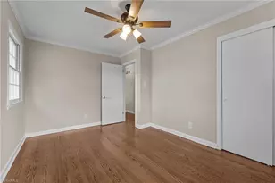 2214 Woodberry Dr, Greensboro, NC 27403 - Photo 25