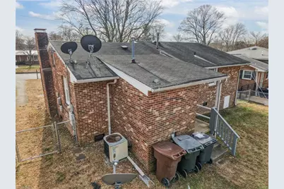 2214 Woodberry Drive, Greensboro, NC 27403 - Photo 37