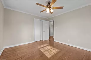 2214 Woodberry Dr, Greensboro, NC 27403 - Photo 23