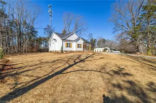 1871 Mt Carmel Church Rd, Reidsville, NC 27320 - Photo 3