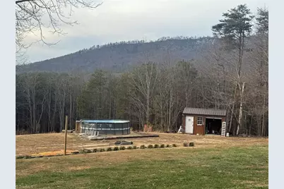 1040 Breezeway Drive, King, NC 27021 - Photo 11