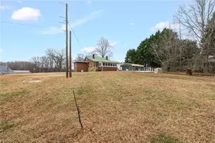 1020 Lacy Ln, Walnut Cove, NC 27052 - Photo 35