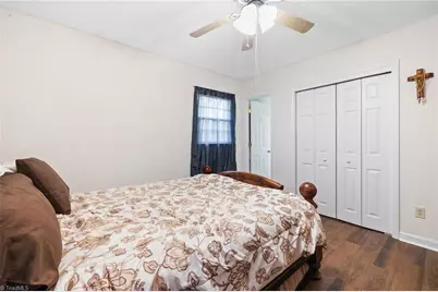 825 Parkwood Street, Burlington, NC 27215 - Photo 21