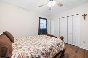 825 Parkwood St, Burlington, NC 27215 - Photo 21