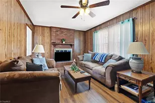 825 Parkwood St, Burlington, NC 27215 - Photo 7