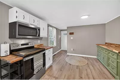 413 Vernon Road, Reidsville, NC 27320 - Photo 11