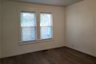 318 Woodlawn St, Thomasville, NC 27360 - Photo 5