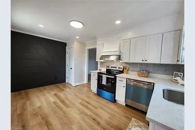 315 Small Street, Thomasville, NC 27360 - Photo 5