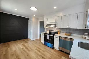 315 Small St, Thomasville, NC 27360 - Photo 5