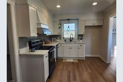 315 Small Street, Thomasville, NC 27360 - Photo 7