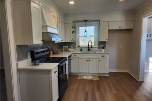 315 Small St, Thomasville, NC 27360 - Photo 7