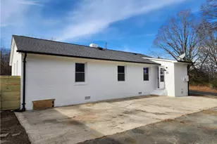 315 Small St, Thomasville, NC 27360 - Photo 21