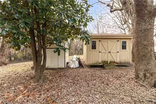 1203 Curtis St, Greensboro, NC 27406 - Photo 27