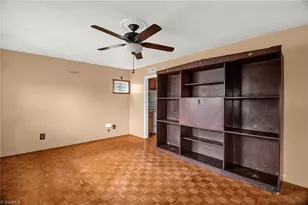 1203 Curtis St, Greensboro, NC 27406 - Photo 5