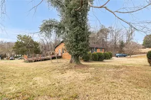 607 W Academy St, Randleman, NC 27317 - Photo 33