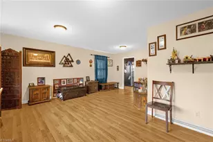 607 W Academy St, Randleman, NC 27317 - Photo 5