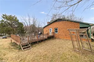 607 W Academy St, Randleman, NC 27317 - Photo 27