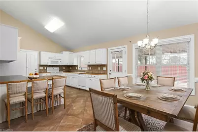 2106 Trail Five, Burlington, NC 27215 - Photo 11