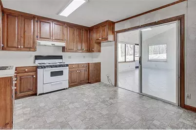 326 Greenvale Road, Asheboro, NC 27203 - Photo 11