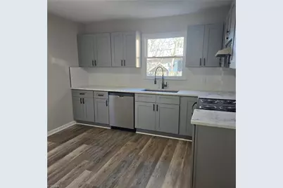 4218 Bramlet Place, Greensboro, NC 27407 - Photo 7