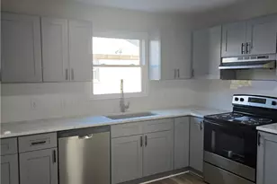 4218 Bramlet Pl, Greensboro, NC 27407 - Photo 9