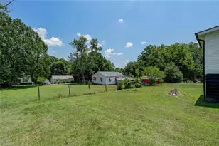 511 Barnes St, Reidsville, NC 27320 - Photo 25