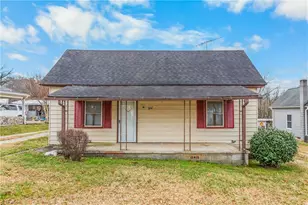 144 Center St, Cooleemee, NC 27014 - Photo 3