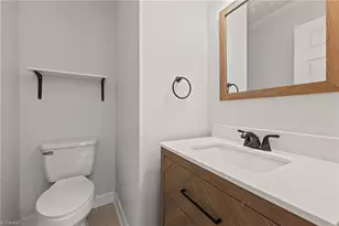 2009 Downing St, Greensboro, NC 27410 - Photo 19