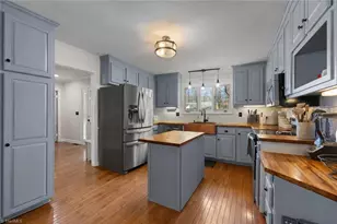 2009 Downing St, Greensboro, NC 27410 - Photo 5