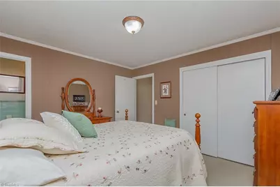 421 Dove Point, Lexington, NC 27295 - Photo 13