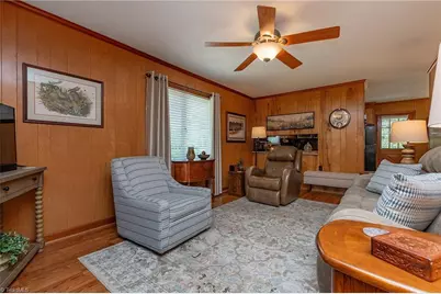 421 Dove Point, Lexington, NC 27295 - Photo 5