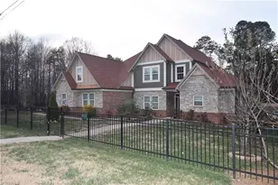 1413 Bancroft St, Winston-Salem, NC 27127 - Photo 5