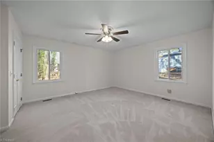 402 Eva Ln, Greensboro, NC 27455 - Photo 17