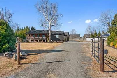 4627 Kernersville Road, Kernersville, NC 27284 - Photo 5