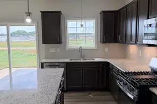 1311 Dandridge Dr, Kernersville, NC 27284 - Photo 9