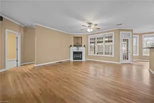 308 Canterbury Dr, High Point, NC 27262 - Photo 3