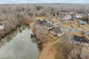 308 Canterbury Dr, High Point, NC 27262 - Photo 43