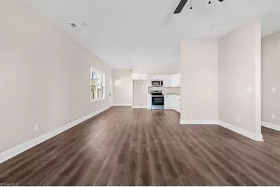 105 Charles Street, Thomasville, NC 27360 - Photo 11